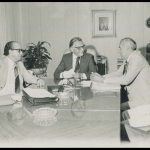 Cônego Sebastião Vieira, Deputado Euclides Cintra, Governador Francisco Pereira, Prefeito de Jacutinga Luiz Morais Cardoso, e Doutor João Alves no Palácio dos Despachos em Belo Horizonte – 27/02/1980.