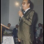 Inauguração o prédio da Prefeitura e da rede de esgoto de Araújos-MG – 02/1986.